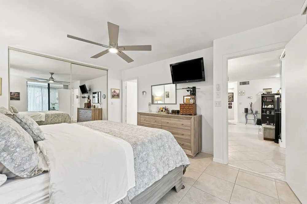 5450 VERONA DRIVE #H Boynton Beach, FL 33437