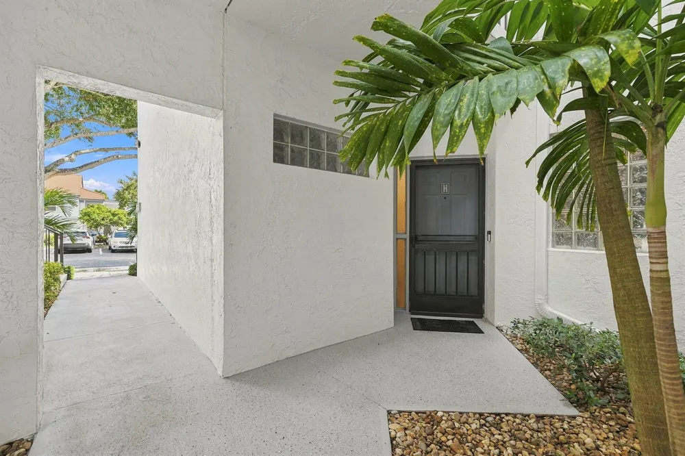 5450 VERONA DRIVE #H Boynton Beach, FL 33437