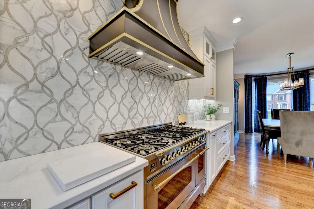2642 Dunmoore DR Snellville, GA 30078