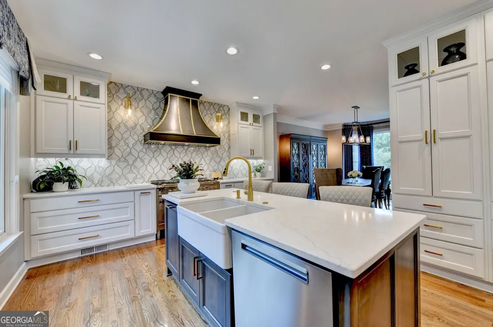2642 Dunmoore DR Snellville, GA 30078