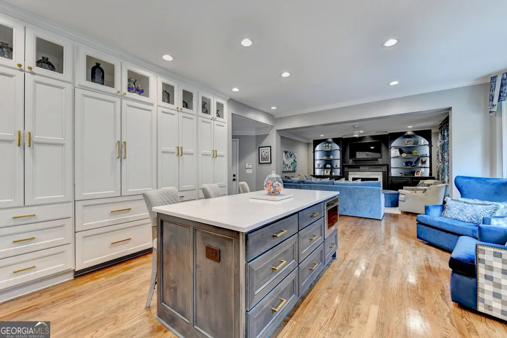 2642 Dunmoore DR Snellville, GA 30078