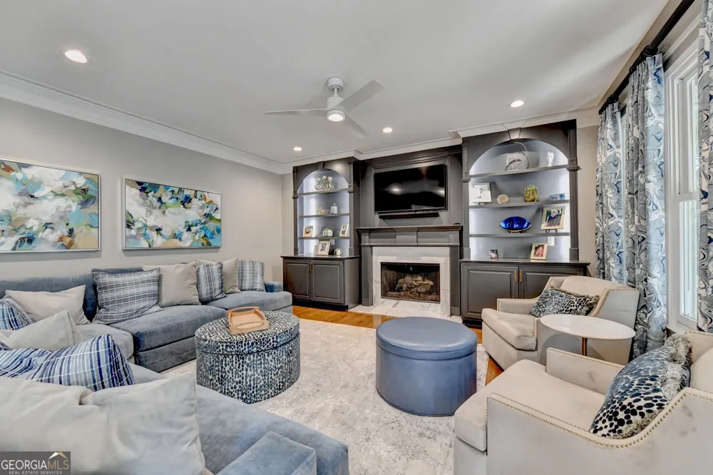 2642 Dunmoore DR Snellville, GA 30078