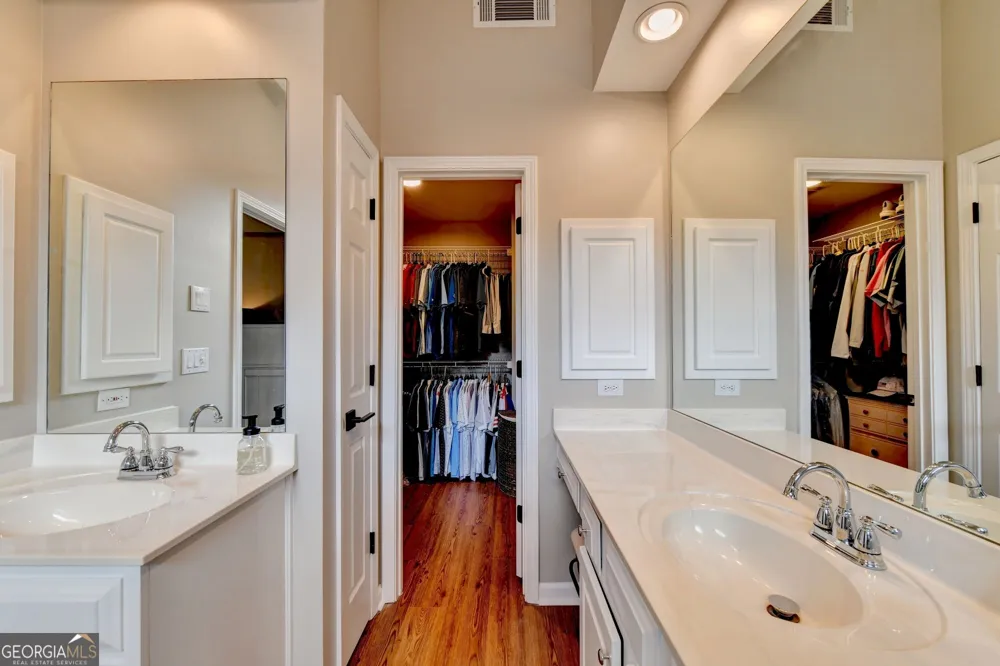2642 Dunmoore DR Snellville, GA 30078