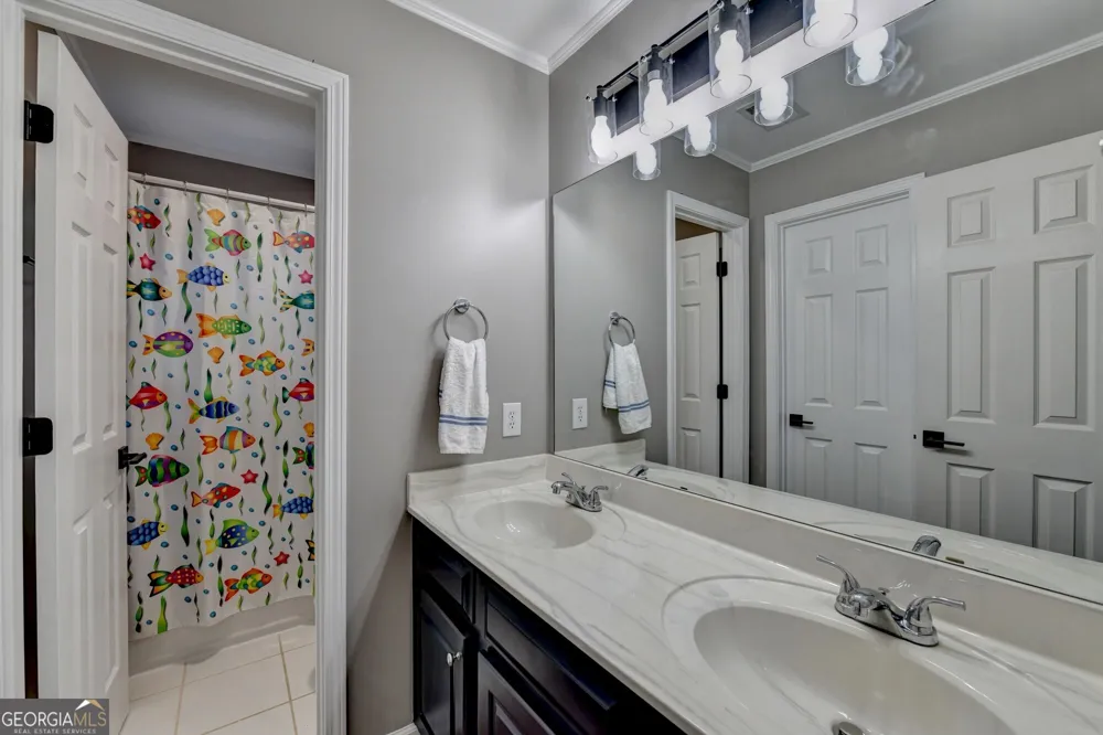 2642 Dunmoore DR Snellville, GA 30078