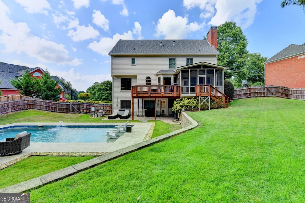 2642 Dunmoore DR Snellville, GA 30078