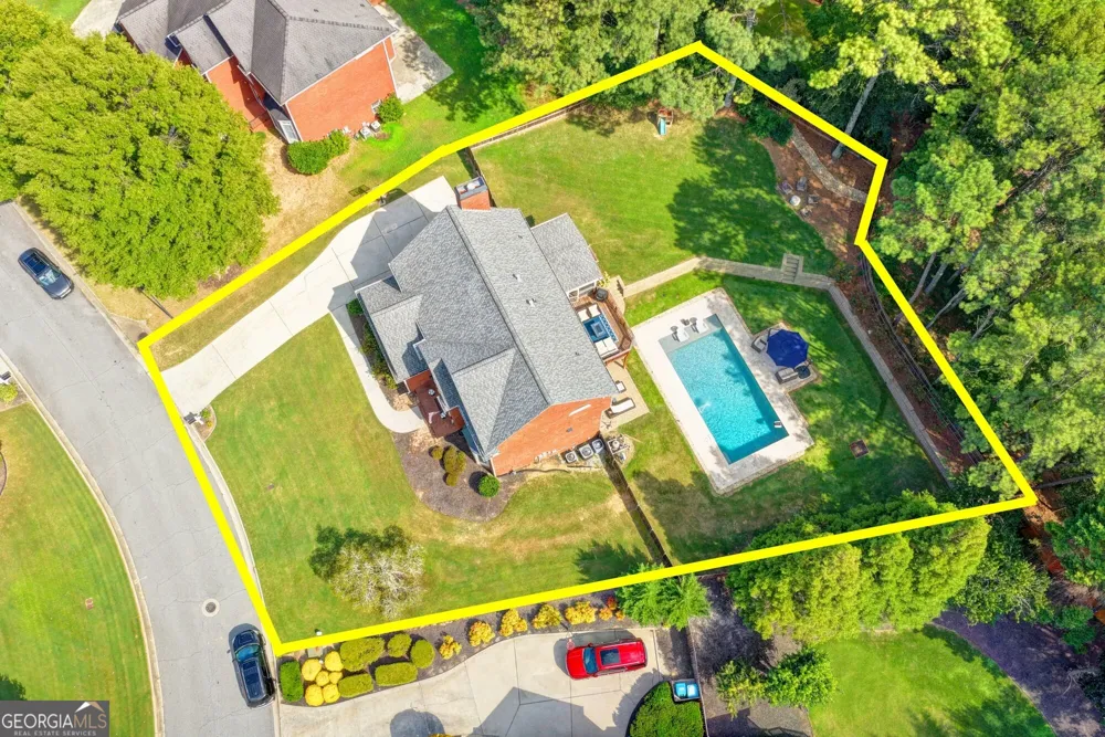 2642 Dunmoore DR Snellville, GA 30078