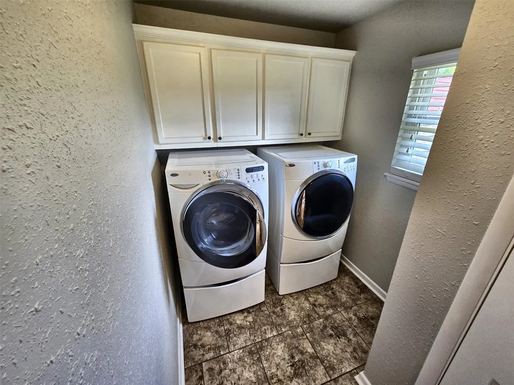 106 W 31 PLACE S Sand Springs, OK 74063