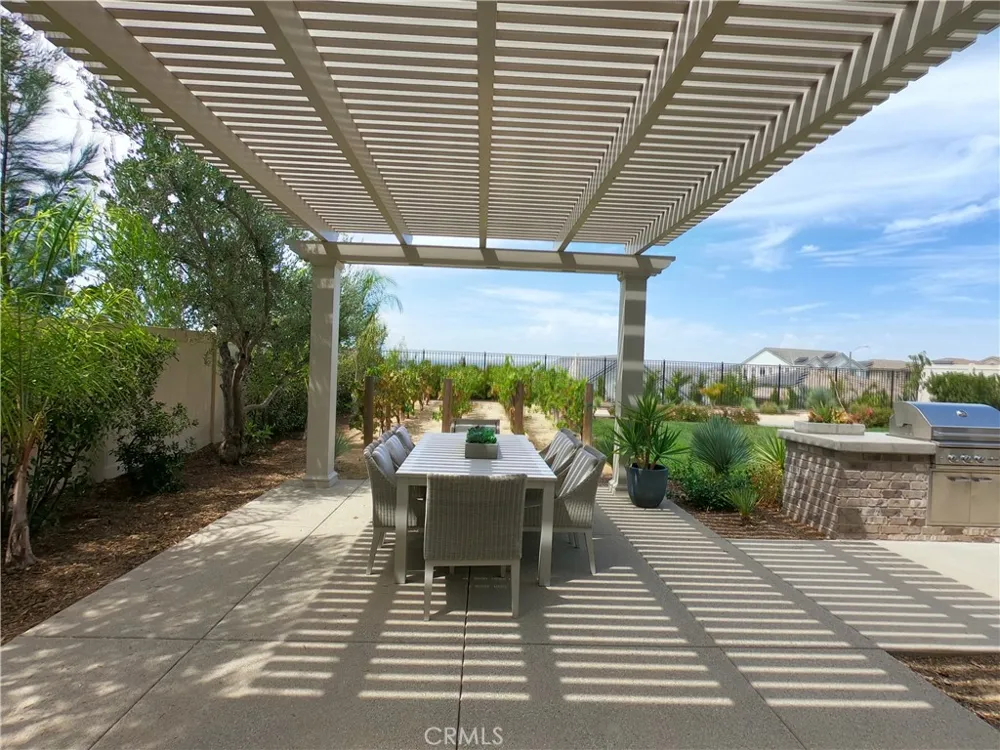 39789 Larkspur Temecula, CA 92591