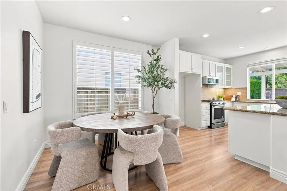 8 Dahlia Irvine, CA 92618