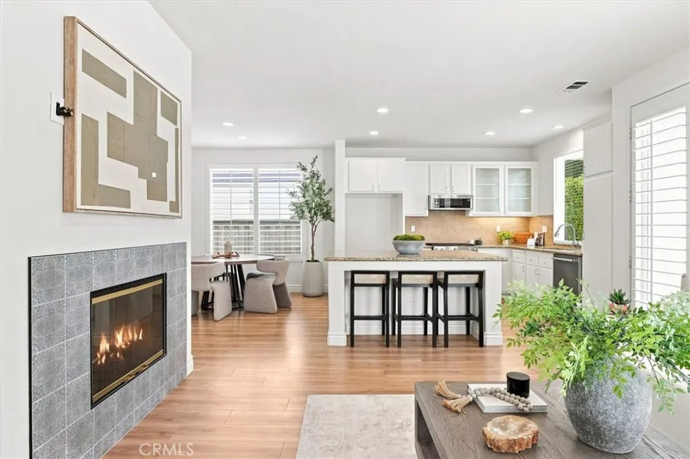 8 Dahlia Irvine, CA 92618