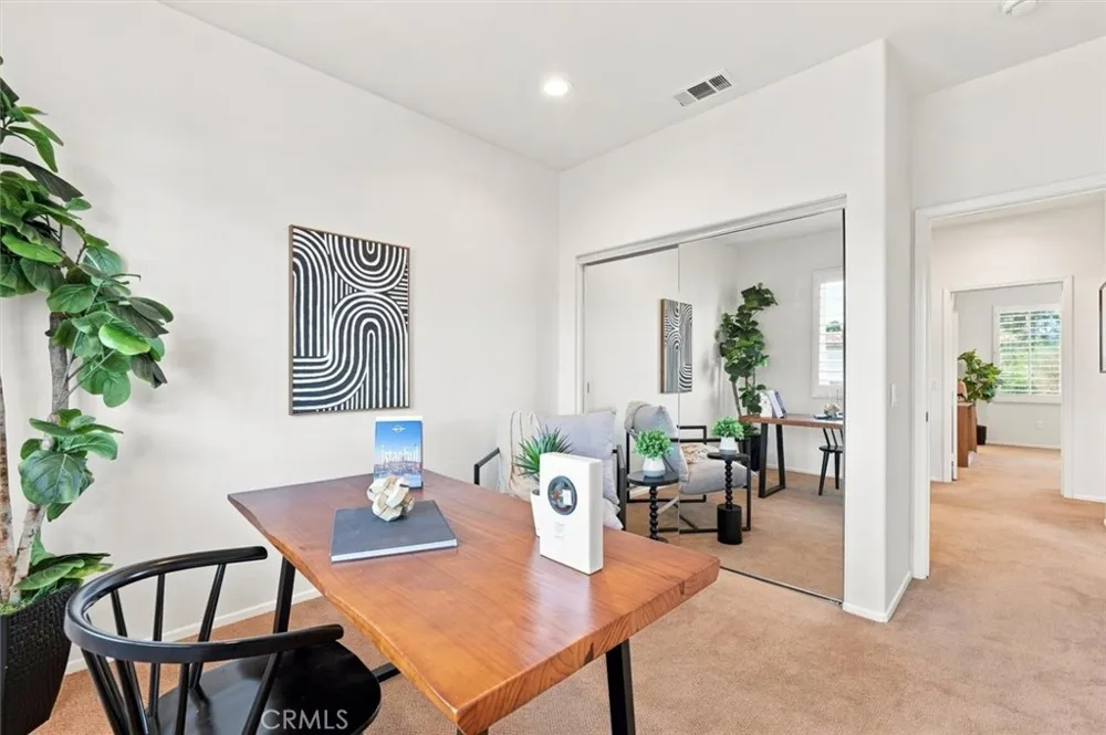 8 Dahlia Irvine, CA 92618