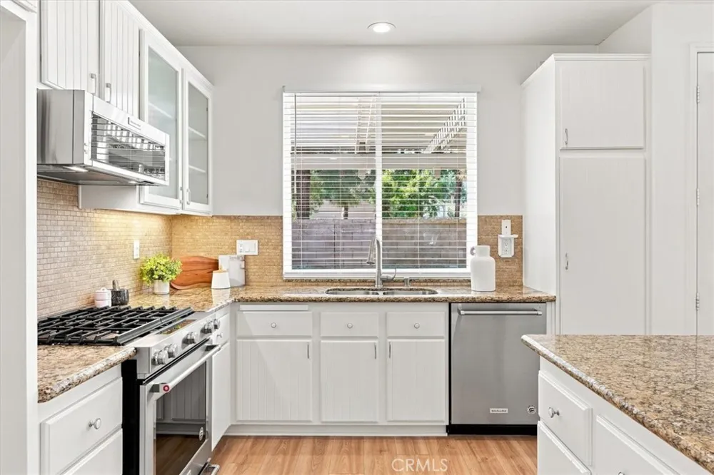 8 Dahlia Irvine, CA 92618