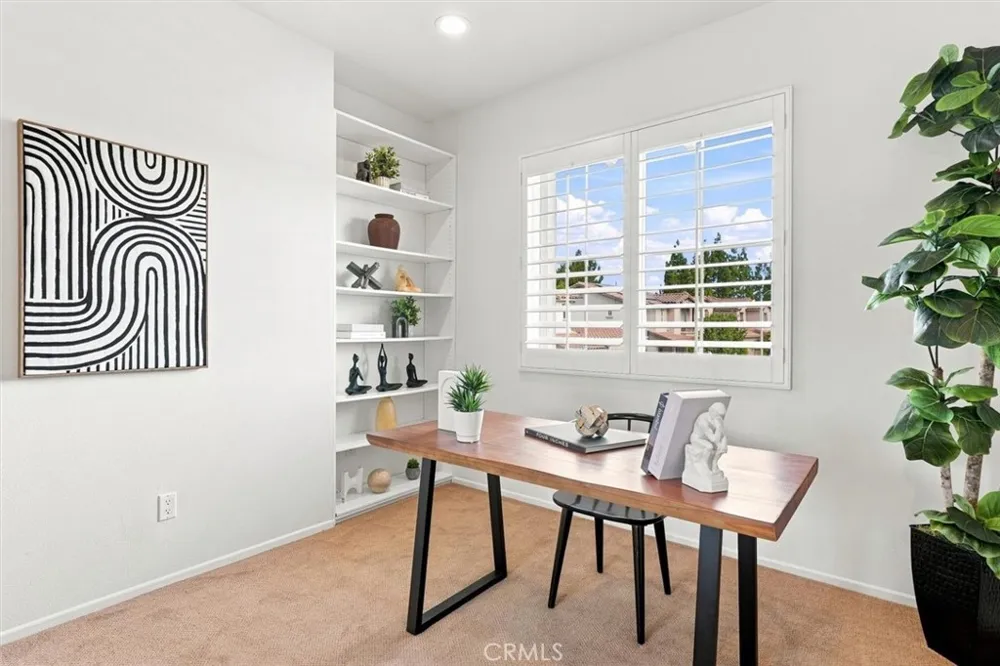 8 Dahlia Irvine, CA 92618