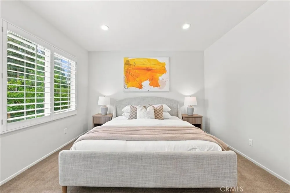 8 Dahlia Irvine, CA 92618