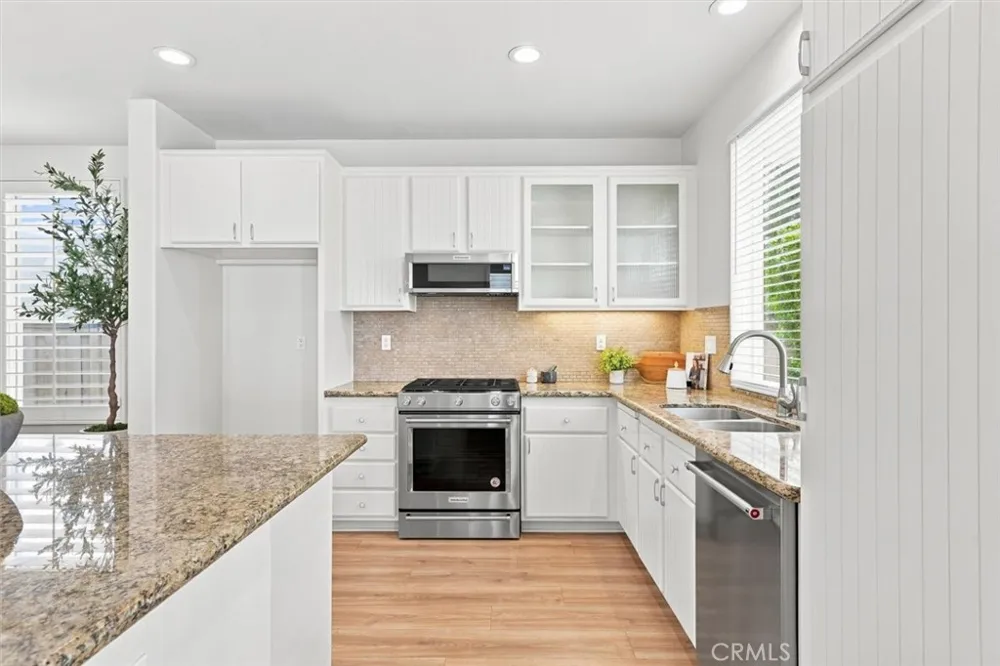 8 Dahlia Irvine, CA 92618