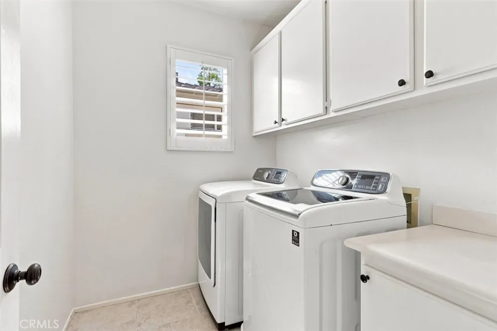 8 Dahlia Irvine, CA 92618