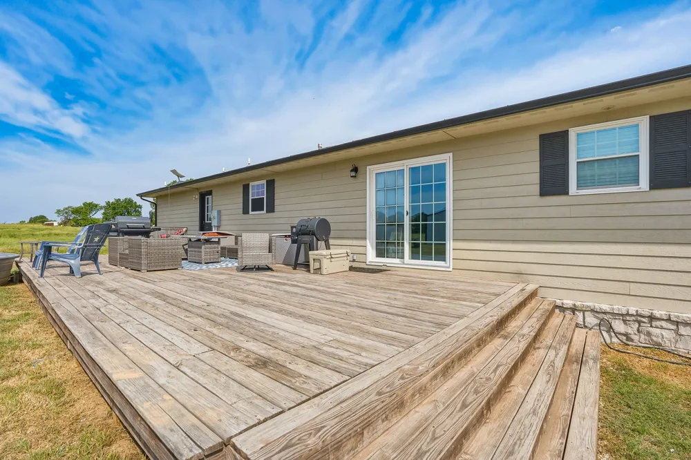 11067 County Road 1550 Road Ada, OK 74820
