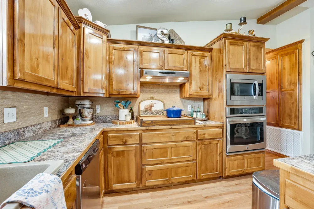 11067 County Road 1550 Road Ada, OK 74820
