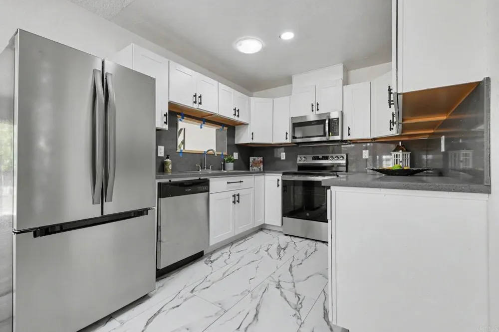 2131 Rose Fern Lane Ramona, CA 92065