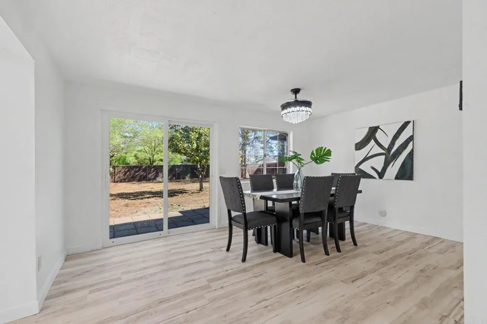 2131 Rose Fern Lane Ramona, CA 92065