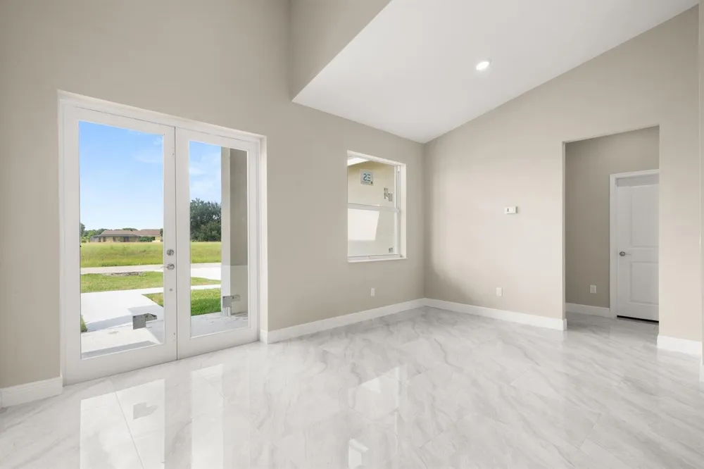 525 GLEN MAR CIRCLE Sebring, FL 33876