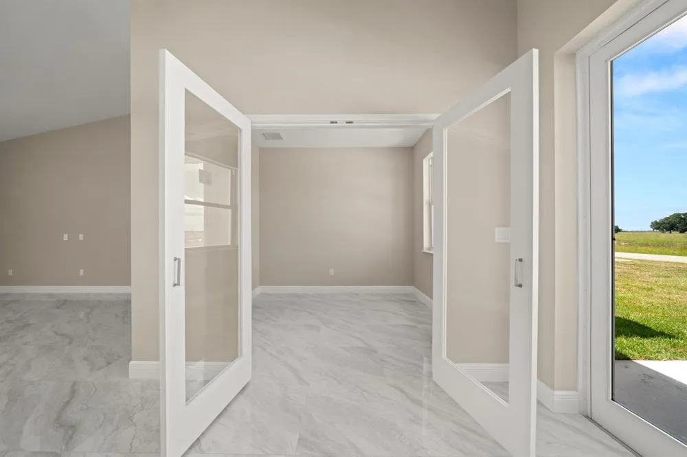 525 GLEN MAR CIRCLE Sebring, FL 33876
