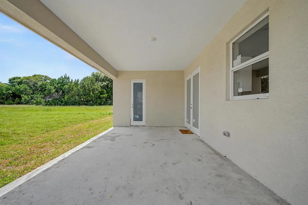 525 GLEN MAR CIRCLE Sebring, FL 33876