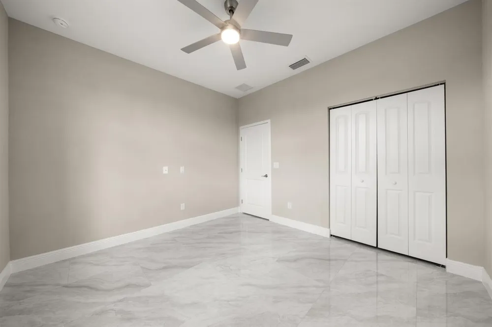 525 GLEN MAR CIRCLE Sebring, FL 33876