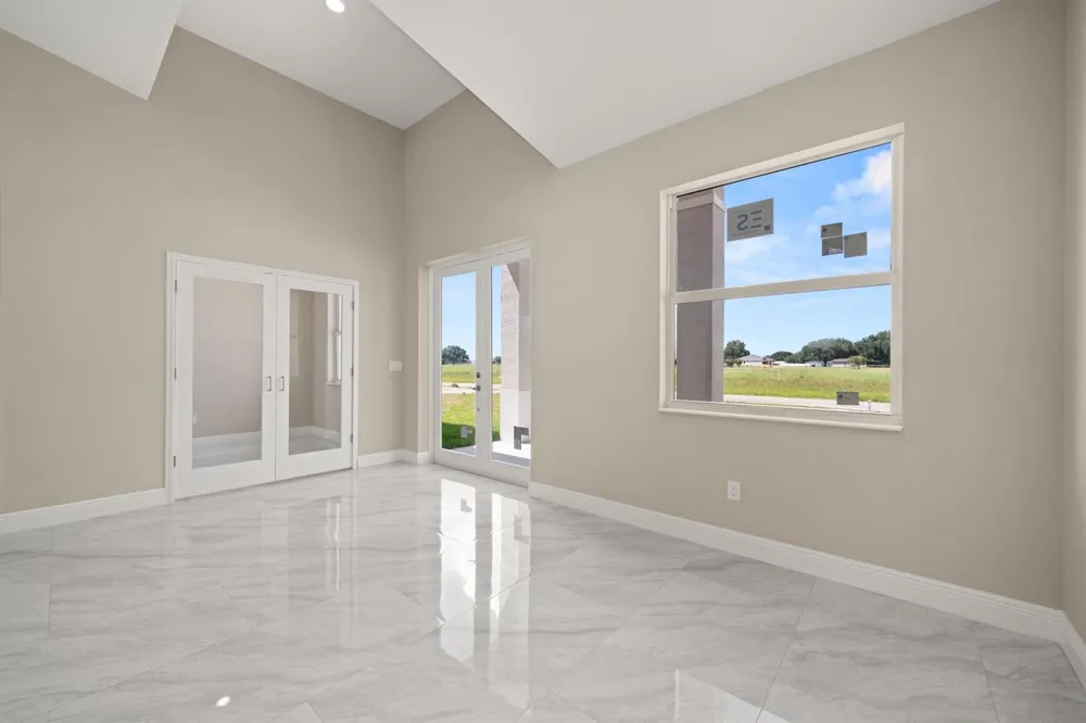 525 GLEN MAR CIRCLE Sebring, FL 33876