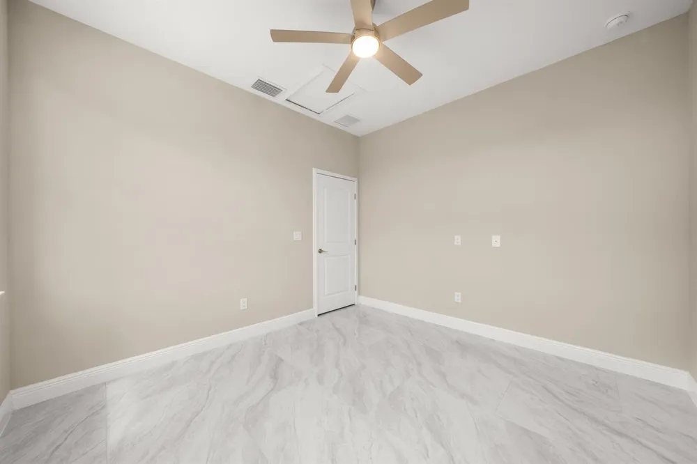 525 GLEN MAR CIRCLE Sebring, FL 33876