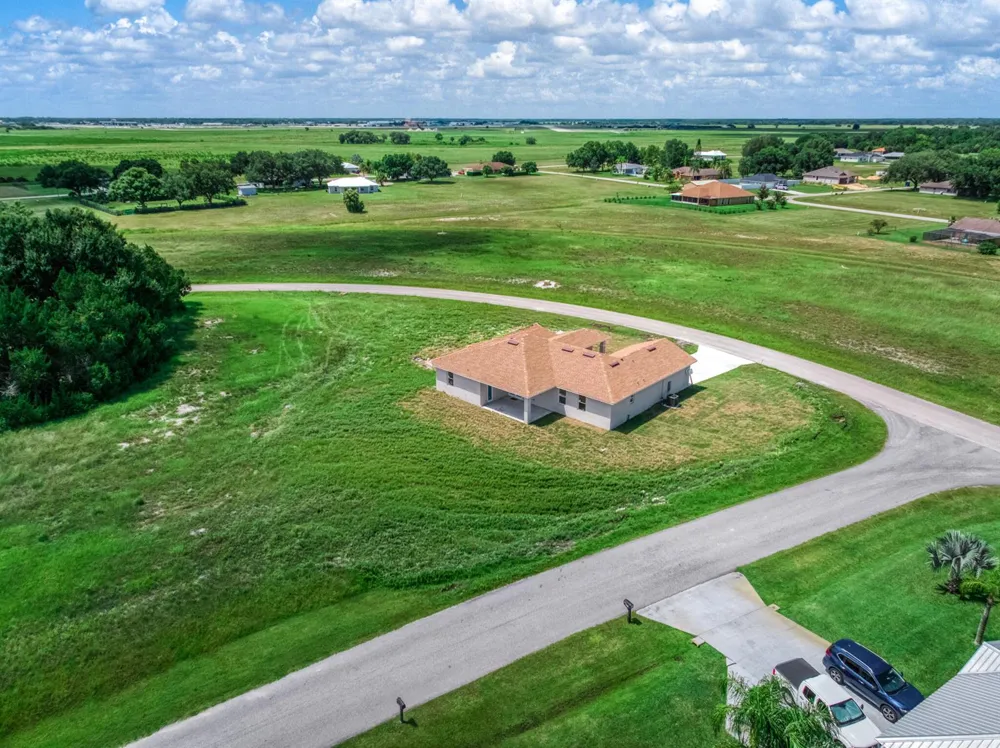525 GLEN MAR CIRCLE Sebring, FL 33876