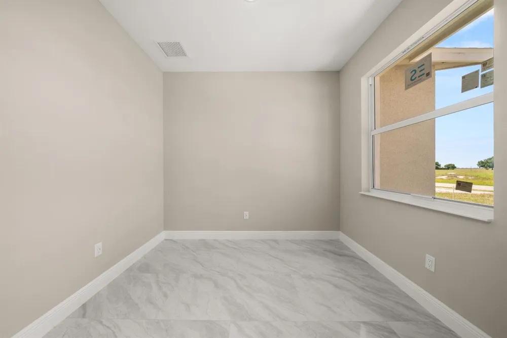 525 GLEN MAR CIRCLE Sebring, FL 33876