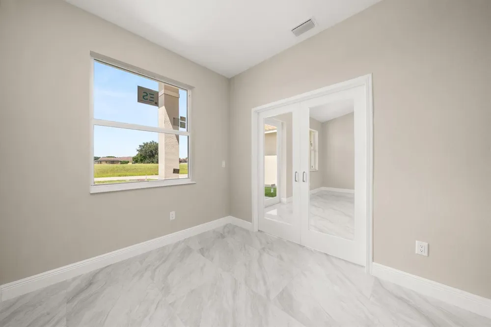 525 GLEN MAR CIRCLE Sebring, FL 33876