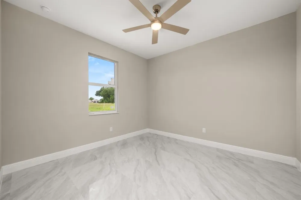 525 GLEN MAR CIRCLE Sebring, FL 33876