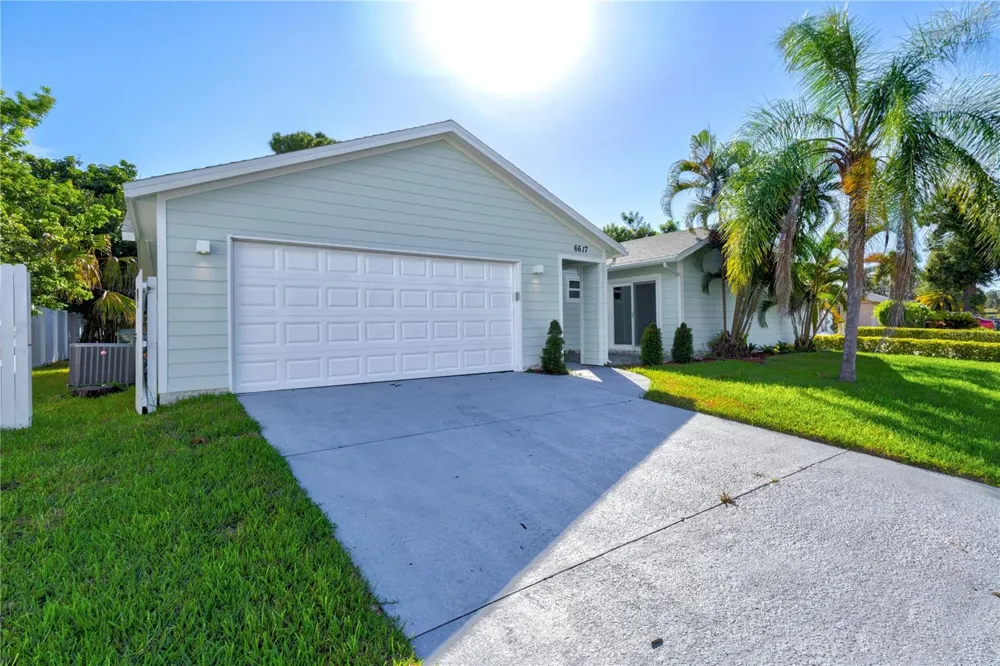6617 MAUNA LOA BOULEVARD Sarasota, FL 34241