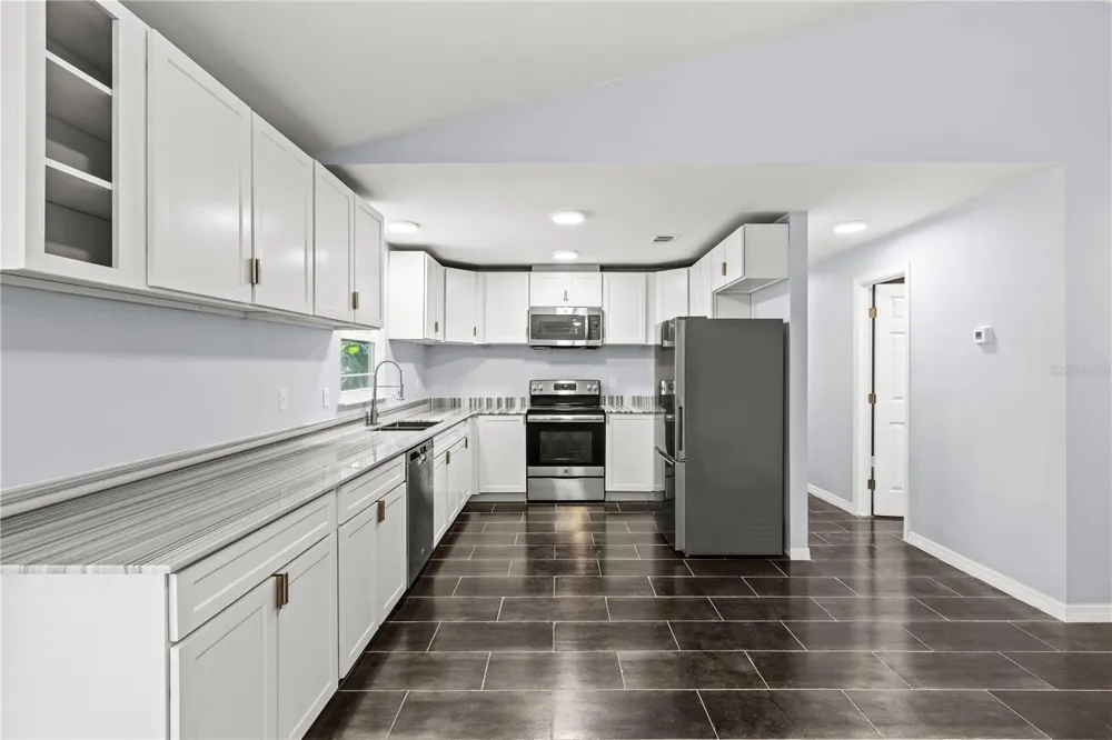 6617 MAUNA LOA BOULEVARD Sarasota, FL 34241
