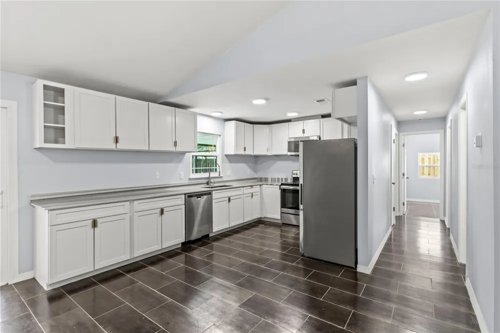 6617 MAUNA LOA BOULEVARD Sarasota, FL 34241