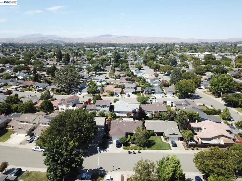 816 Catalina Dr Livermore, CA 94550