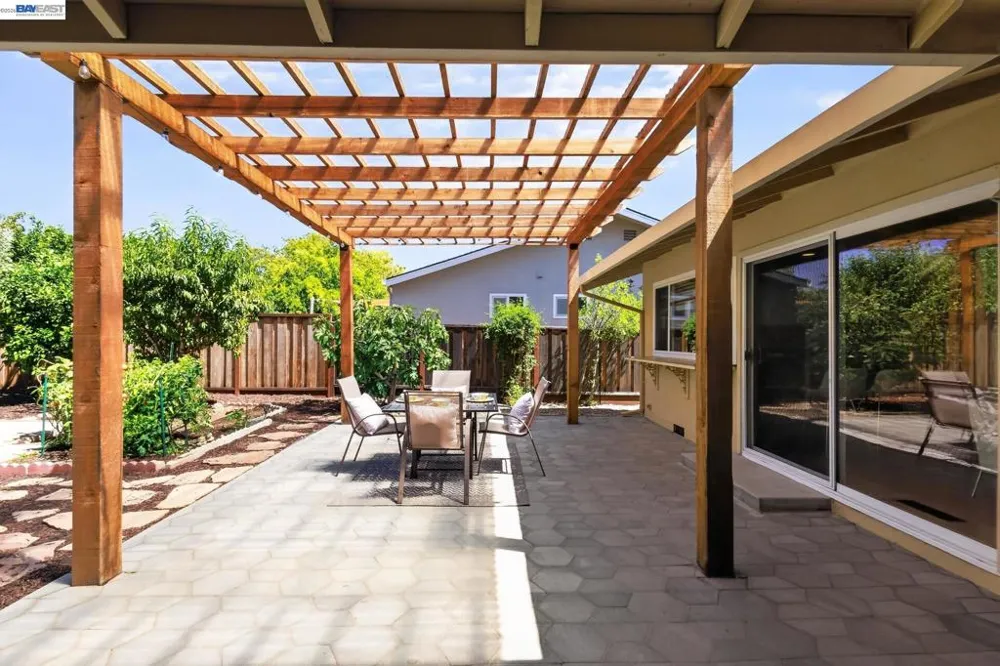 816 Catalina Dr Livermore, CA 94550
