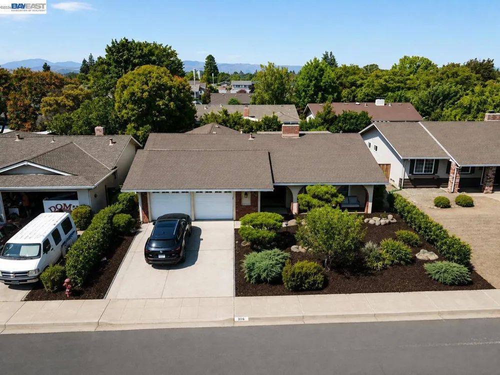 816 Catalina Dr Livermore, CA 94550