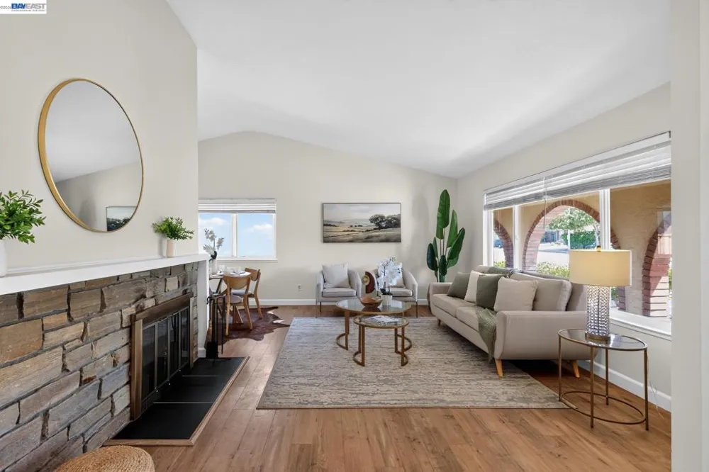 816 Catalina Dr Livermore, CA 94550