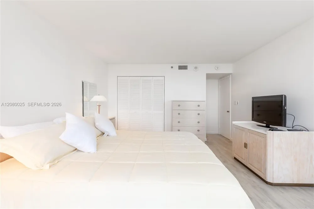 2000 Towerside Ter #1103 Miami, FL 33138