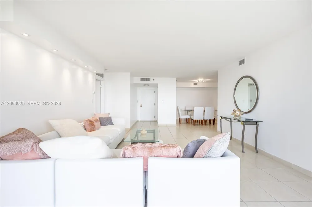 2000 Towerside Ter #1103 Miami, FL 33138