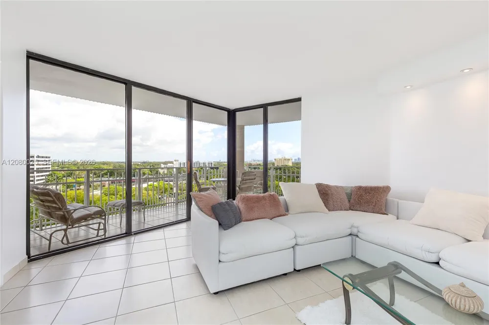 2000 Towerside Ter #1103 Miami, FL 33138