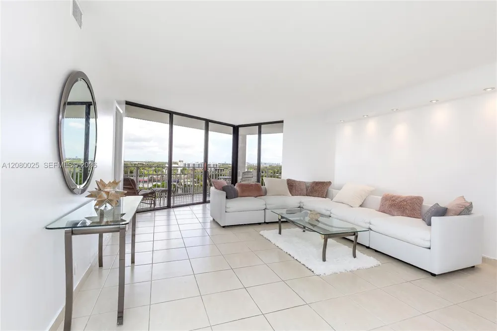 2000 Towerside Ter #1103 Miami, FL 33138