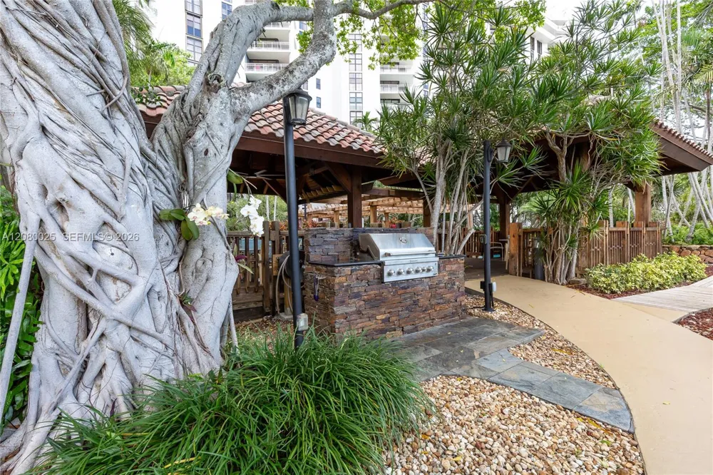 2000 Towerside Ter #1103 Miami, FL 33138