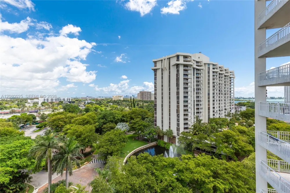 2000 Towerside Ter #1103 Miami, FL 33138