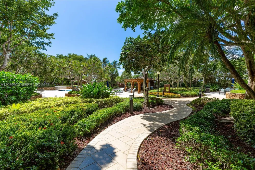 2000 Towerside Ter #1103 Miami, FL 33138