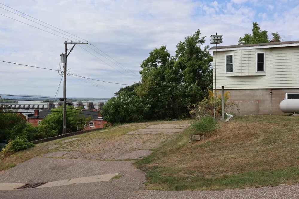 100 2nd Street Alma, WI 54610