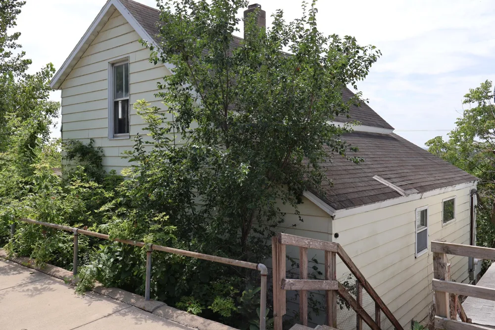100 2nd Street Alma, WI 54610